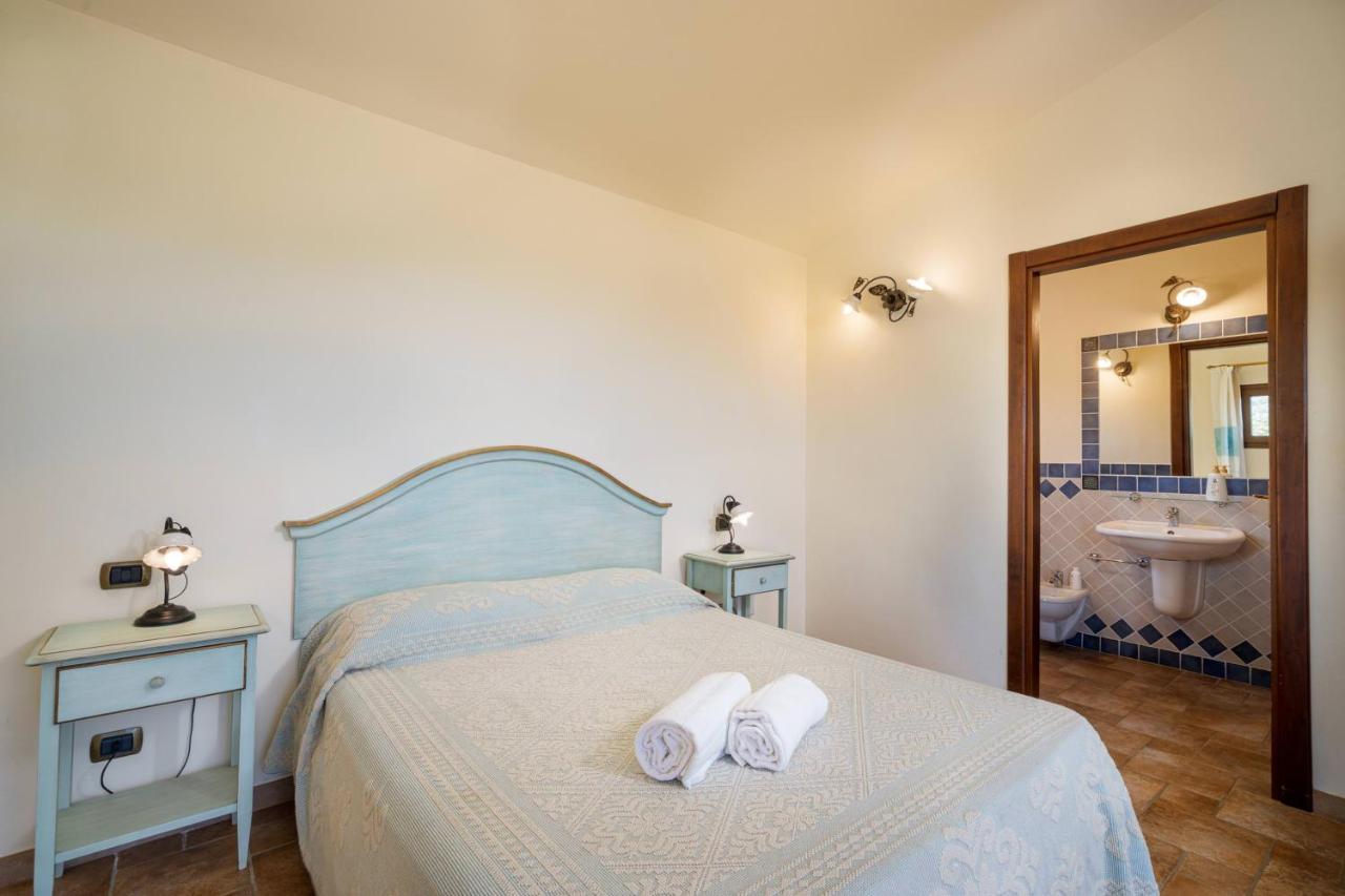 Borgo Alba Barona Turismo Rurale Golfo Aranci Exterior photo