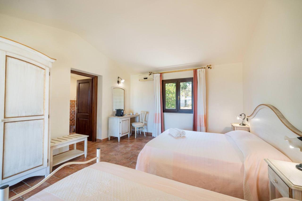 Borgo Alba Barona Turismo Rurale Golfo Aranci Exterior photo
