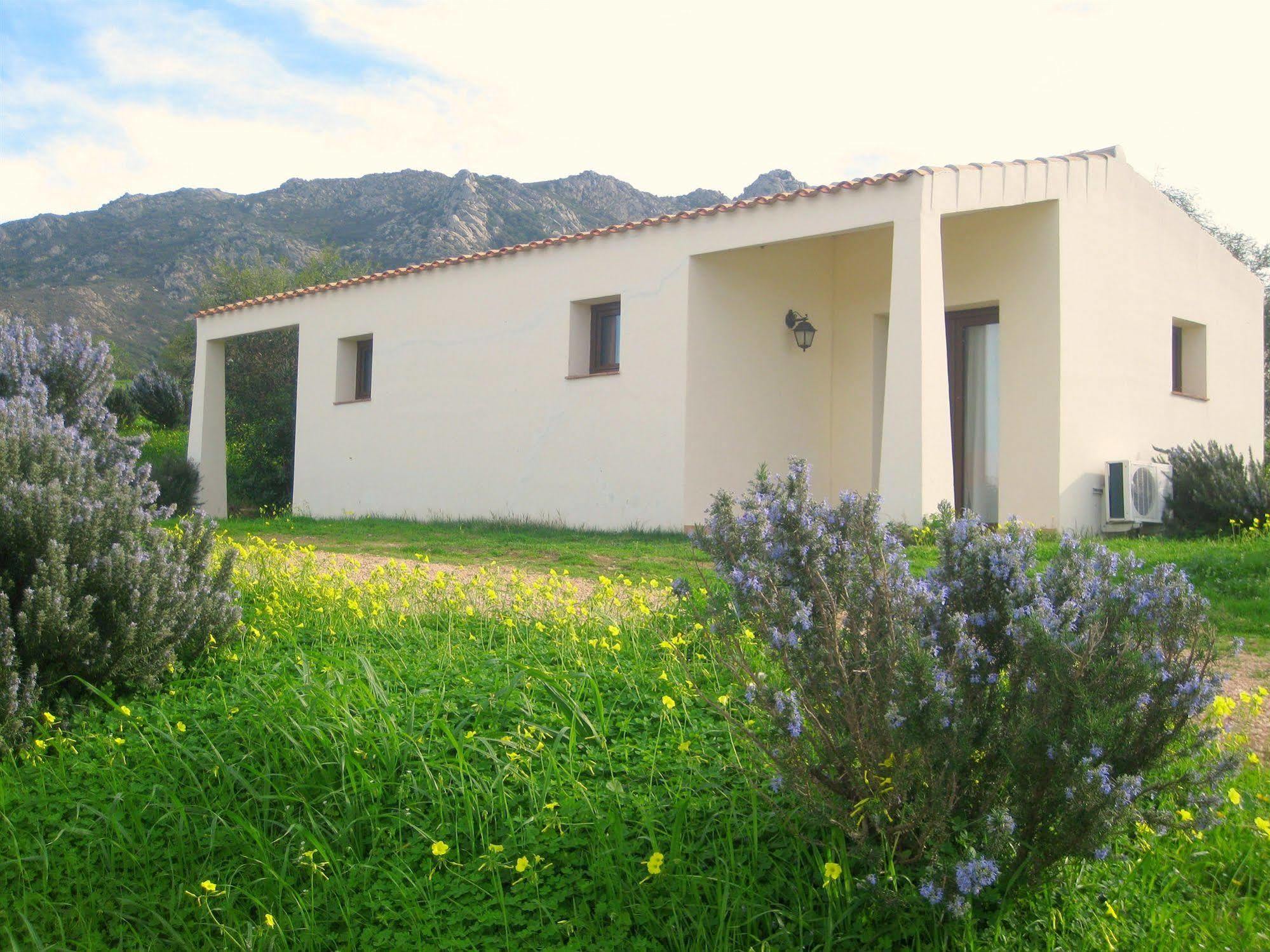 Borgo Alba Barona Turismo Rurale Golfo Aranci Exterior photo